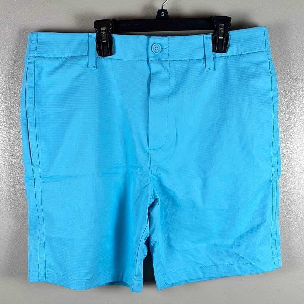 NWT Vibrant Aqua Men's Under Armour ISO-Chill Shorts